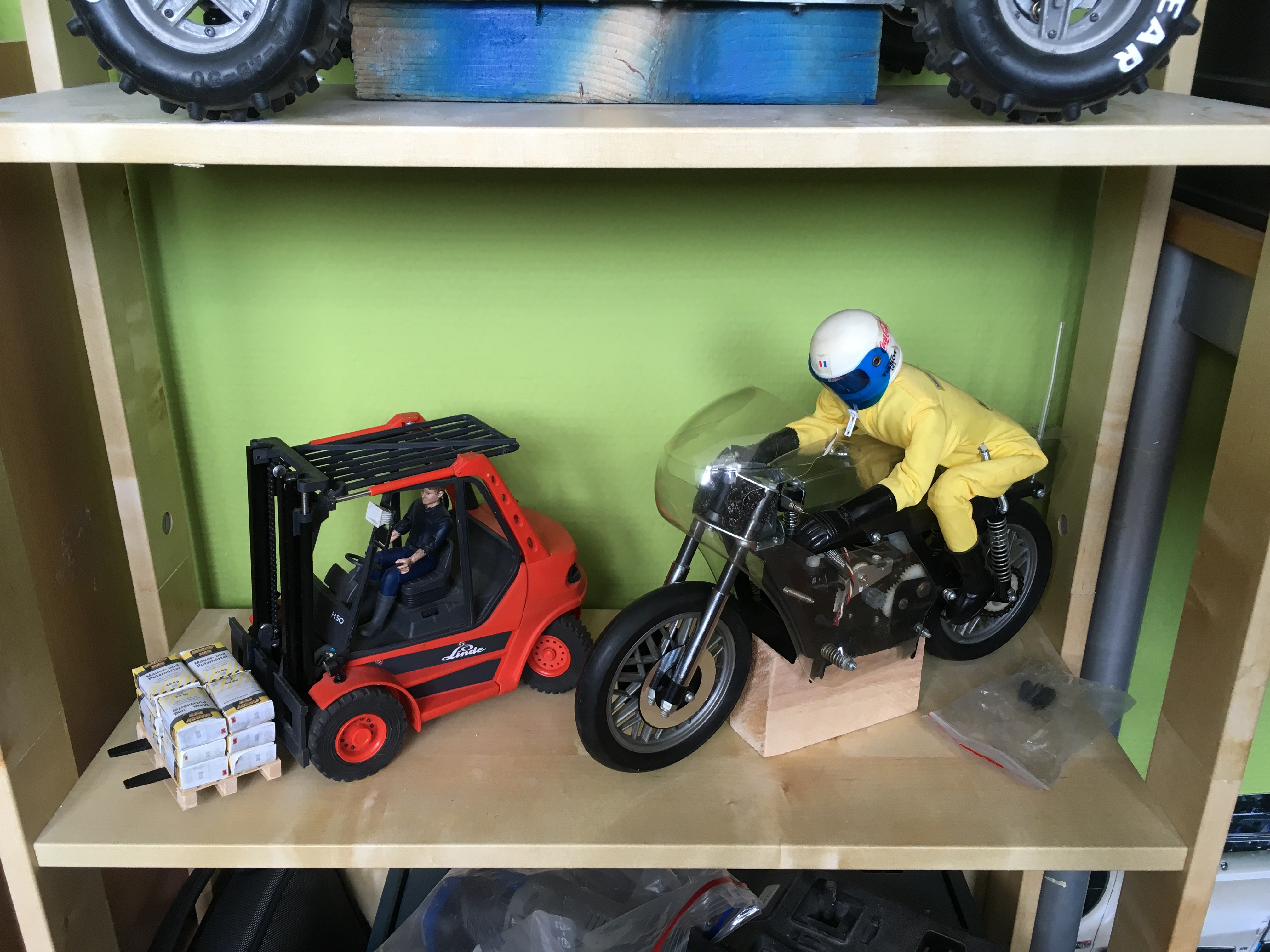 Robbe Linde En Graupner Eleck Rider