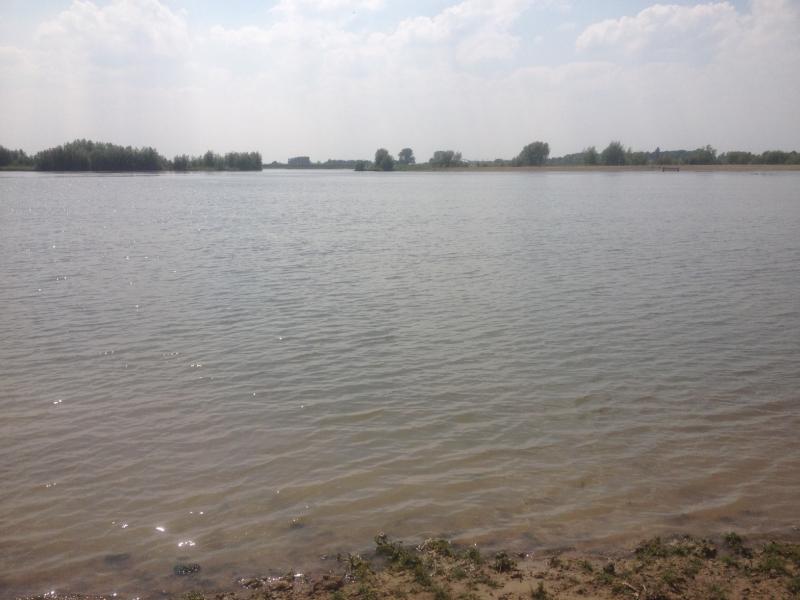 uitzicht over de plas
51.990532, 5.147844