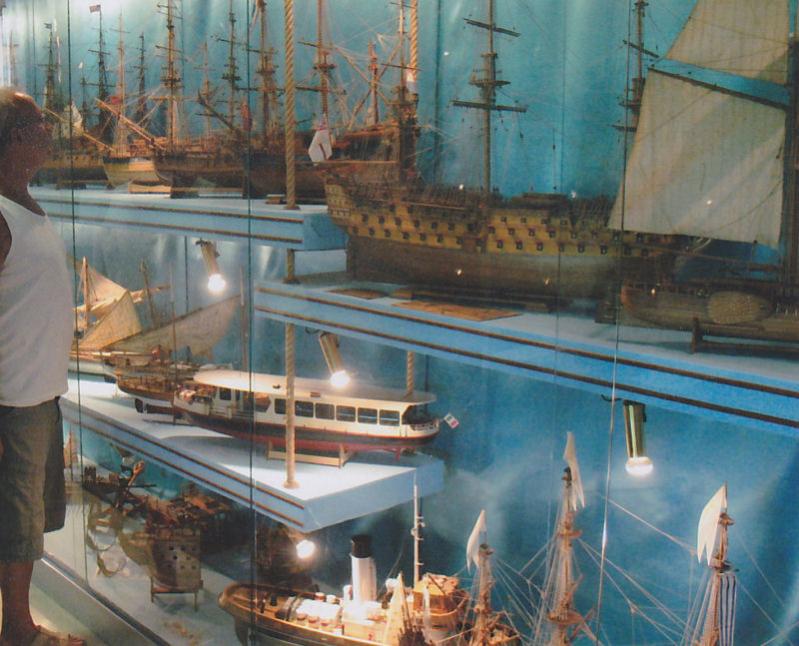 vitrine Mantua